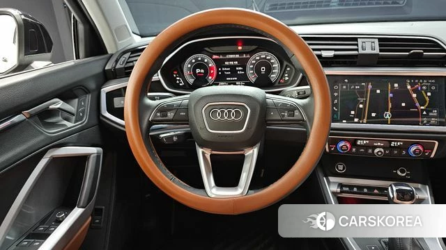Audi Q3 (F3) 2025 Черный из Кореи, фото 3