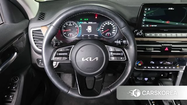 Kia Seltos 2022 Белый из Кореи, фото 3