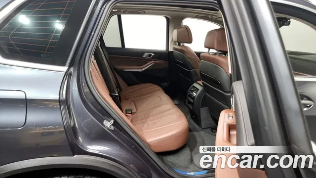 BMW X5 (G05) id 2679540 из Кореи 3