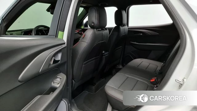 Chevrolet (GM Daewoo) The New Trail Blazer 2026 Белый из Кореи, фото 3