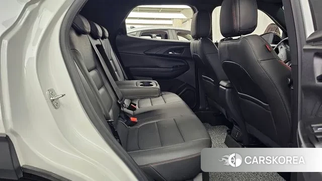 Chevrolet (GM Daewoo) The New Trail Blazer 2023 Белый из Кореи, фото 3