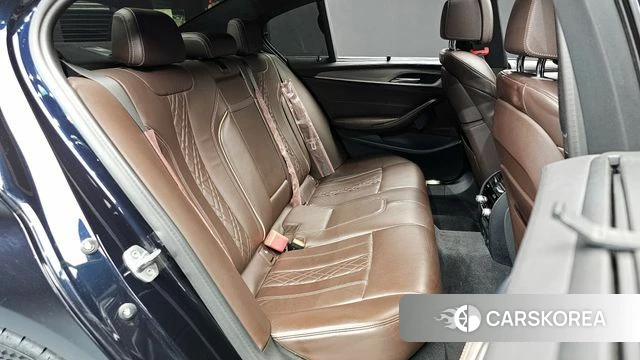 BMW 5 Series (G30) 2019 Черный из Кореи, фото 3