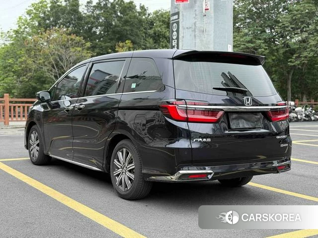 Honda Odyssey 2024 Черный из Китая, фото 3