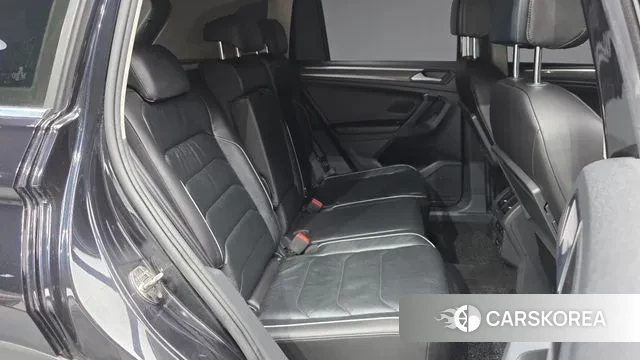 Volkswagen Tiguan second Generation 2020 Черный из Кореи, фото 3