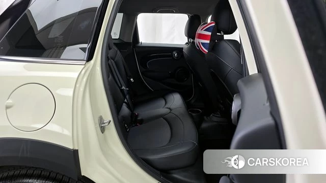 Mini Cooper 2021 Жемчужный цвет из Кореи, фото 3