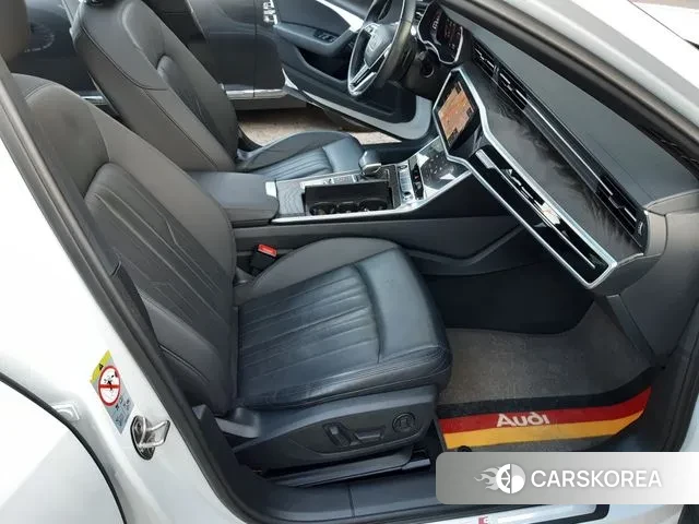 Audi A6 (C8) 2021 Белый из Кореи, фото 3