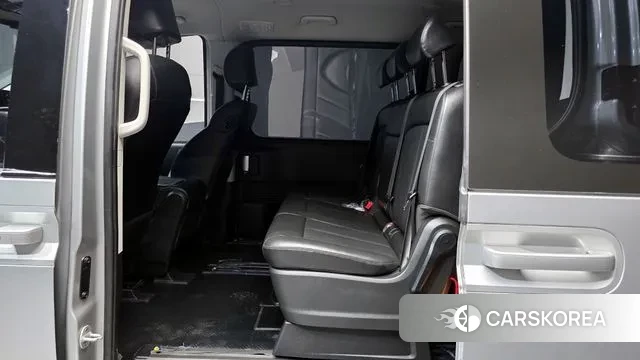 Hyundai Staria 2022 Серебряный из Кореи, фото 3