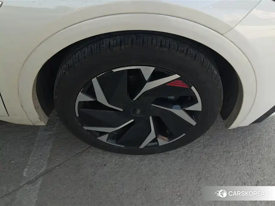 Ford Mondeo 2024 Белый из Китая, фото 3