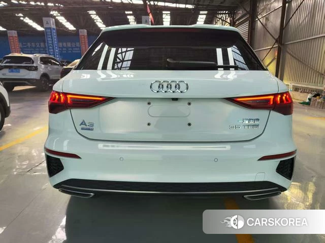 Audi A3 2023 Белый из Китая, фото 3