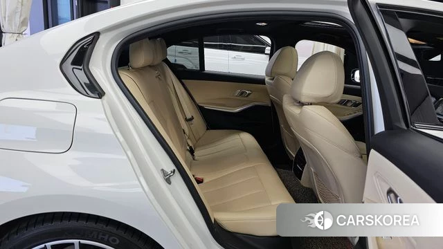 BMW 3 Series (G20) 2021 Белый из Кореи, фото 3