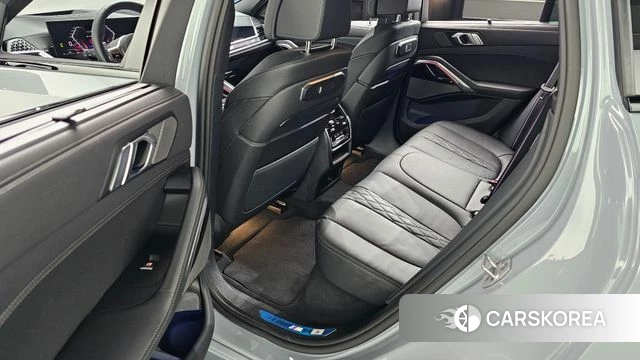 BMW X6 (G06) 2025 Серебристо-серый из Кореи, фото 3