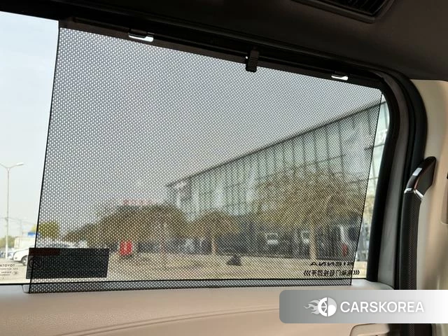 Toyota Saina 2022 Серебристо-серый из Китая, фото 3