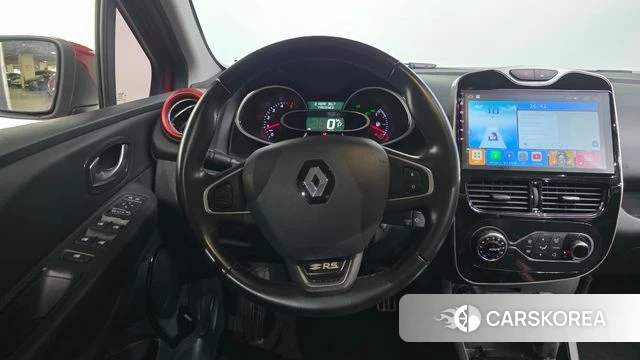 Renault Korea (Samsung) Clio 2019 Красный из Кореи, фото 3