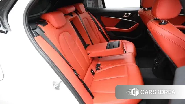 BMW 1 Series (F40) 2022 Белый из Кореи, фото 3