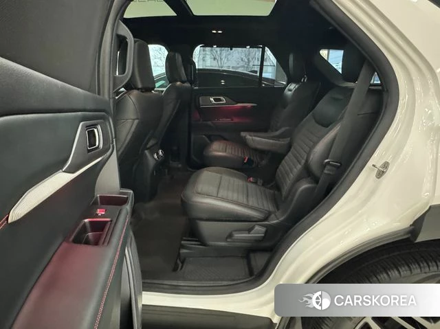 Ford Explorer 6th Generation 2025 Белый из Кореи, фото 3