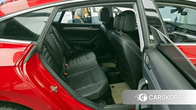 Volkswagen Arteon 2018 Красный из Кореи, фото 3