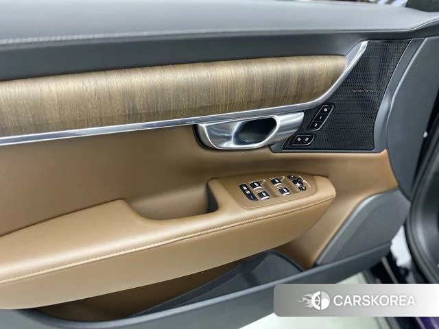 Volvo S90 2023 Черный из Китая, фото 3