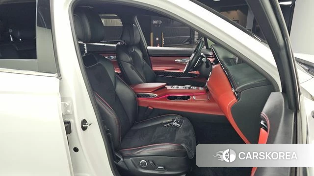 Genesis GV70 2022 Белый из Кореи, фото 3