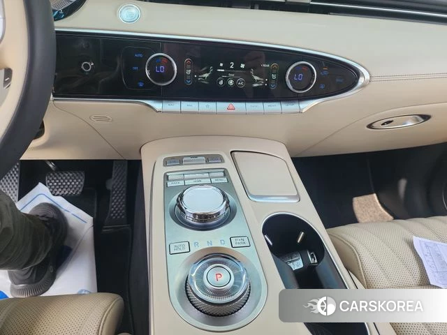 Genesis GV70 2024 Черный из Кореи, фото 3