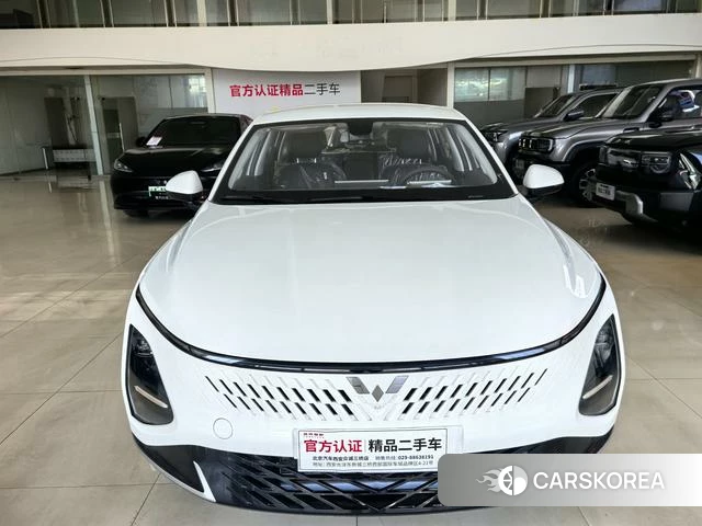 Wuling Automobile Wuling Starlight PHEV 2026 Белый из Китая, фото 3