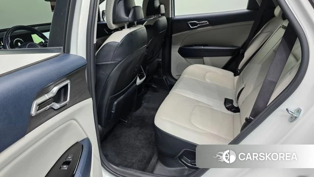 Kia Sportage 5th Generation Hybrid 2022 Белый из Кореи, фото 3