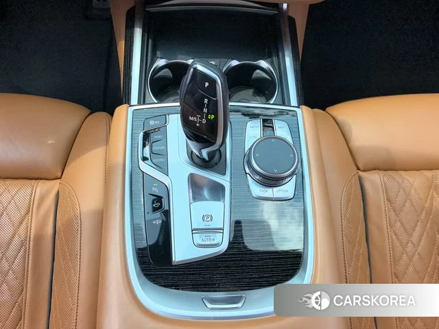 BMW 7 series 2020 Темно-серый из Китая, фото 3