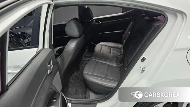 Hyundai Avante AD 2018 Белый из Кореи, фото 3