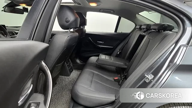 BMW 3 Series (F30) 2018 Серый из Кореи, фото 3