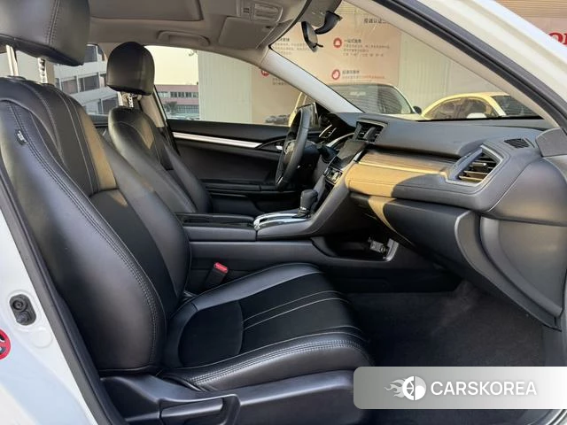 Honda Civic 2021 Белый из Китая, фото 3