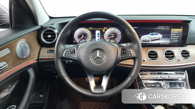Mercedes-Benz E-Class W213 2018 Серый из Кореи, фото 3