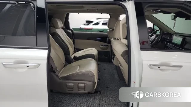 Kia Carnival 4th generation 2023 Белый из Кореи, фото 3