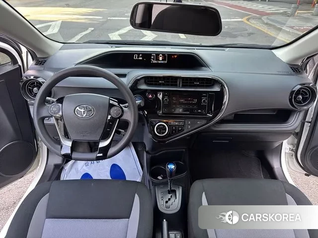 Toyota Prius C 2018 Белый из Кореи, фото 3