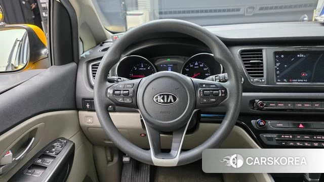 Kia The New Carnival 2018 Желтый из Кореи, фото 3