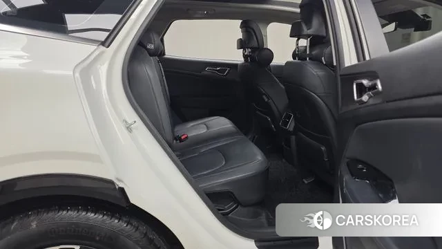 Kia Sportage 5th Generation Hybrid 2022 Белый из Кореи, фото 3