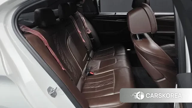 BMW 5 Series (G30) 2020 Белый из Кореи, фото 3