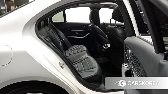 Mercedes-Benz C-Class W205 2018 Белый из Кореи, фото 3