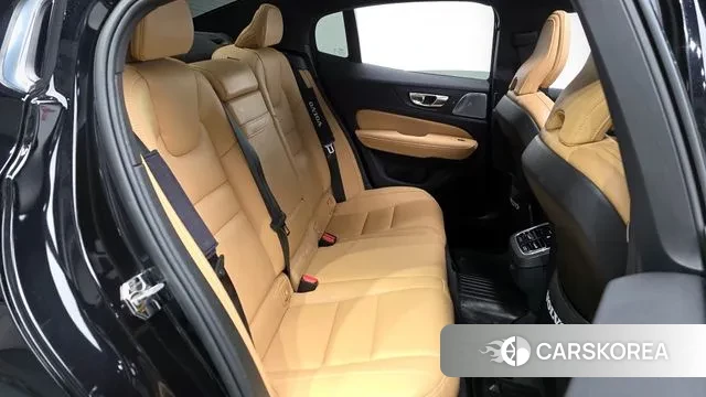 Volvo S60 3rd generation 2022 Черный из Кореи, фото 3