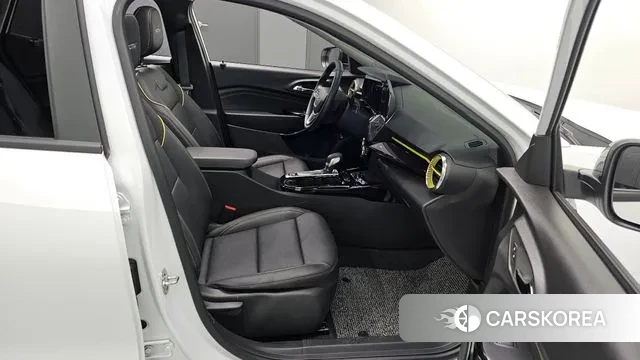 Chevrolet (GM Daewoo) Trax Crossover 2023 Белый из Кореи, фото 3