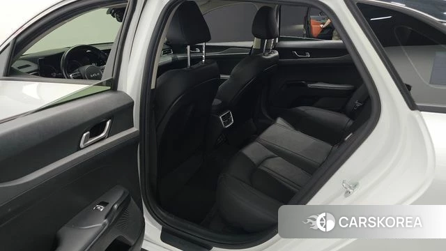 Kia K5 3rd generation 2022 Белый из Кореи, фото 3