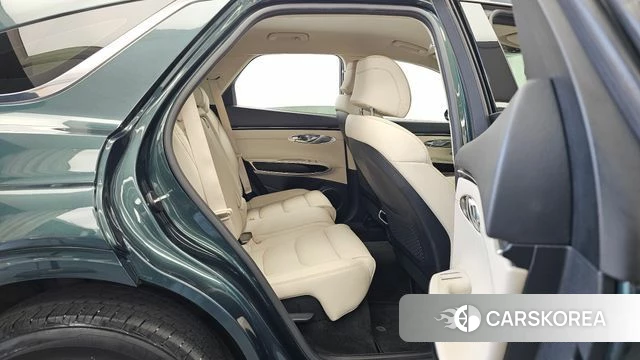 Genesis GV70 2022 Темно-зеленый из Кореи, фото 3