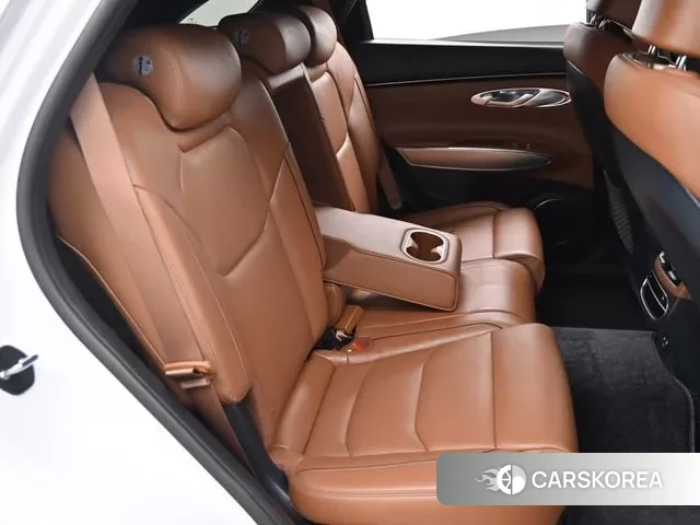 Genesis GV70 2022 Белый из Кореи, фото 3