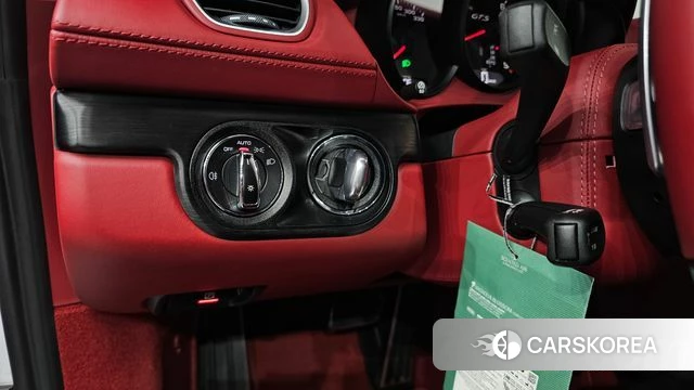 Porsche 718 Cayman 2021 Белый из Кореи, фото 3