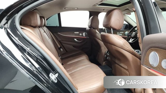 Mercedes-Benz E-Class W213 2020 Черный из Кореи, фото 3