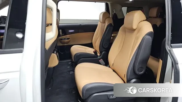 Kia Carnival 4th generation 2023 Белый из Кореи, фото 3