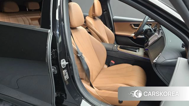 Mercedes-Benz E-Class W214 2025 Черный из Кореи, фото 3