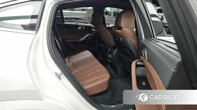 BMW X6 (G06) 2022 Белый из Кореи, фото 3