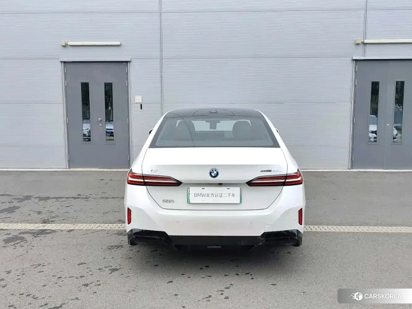 BMW i5 2025 Белый из Китая, фото 3