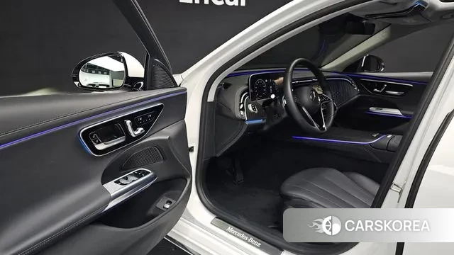 Mercedes-Benz E-Class W214 2024 Белый из Кореи, фото 3