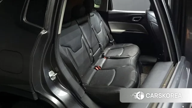 Jeep Compass 2nd Generation 2022 Серый из Кореи, фото 3