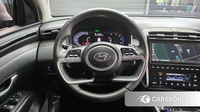 Hyundai Tucson (NX4) 2023 Серебристо-серый из Кореи, фото 3